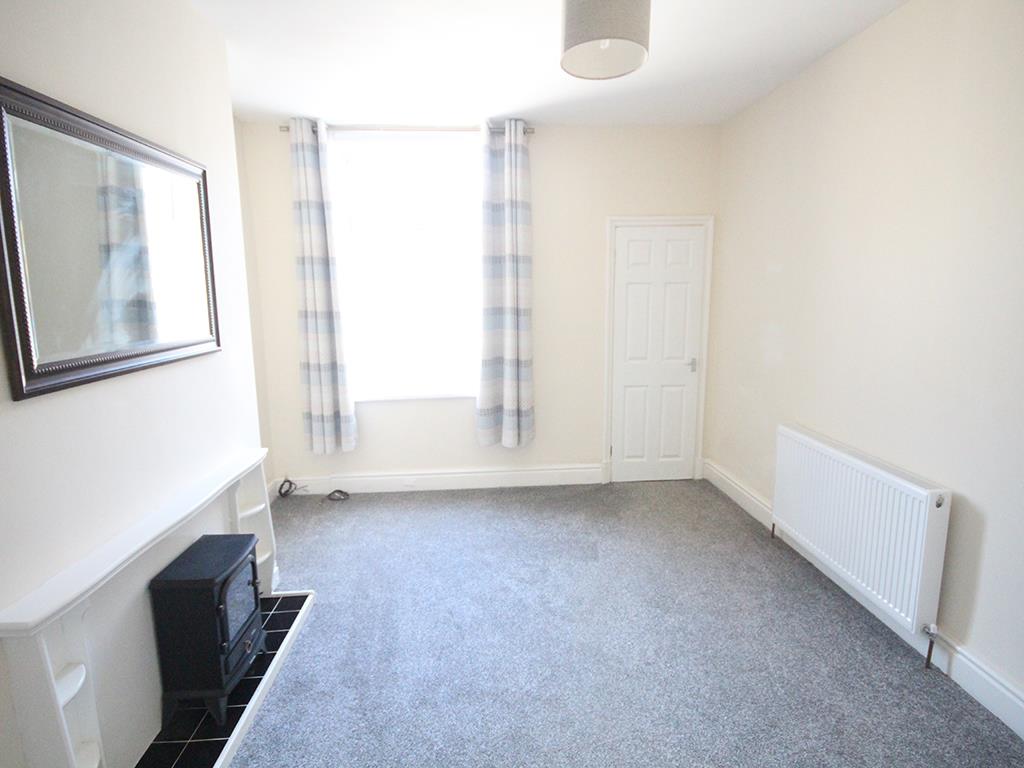 3 bedroom mid terrace house To Let in Barnoldswick - IMG_6963.jpg